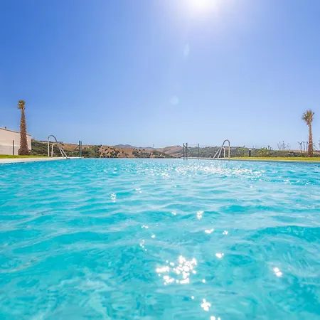 Terrace, Sea View, Pool, Parking Space & Fibre *