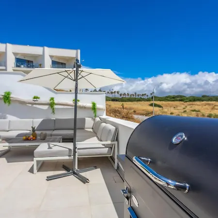 Terrace, Sea View, Pool, Parking Space & Fibre Apartment Tarifa