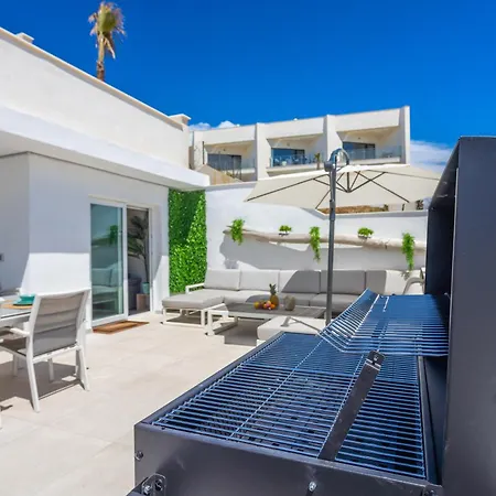 Apartment Terrace, Sea View, Pool, Parking Space & Fibre Tarifa