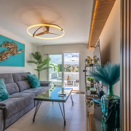 Apartment Terrace, Sea View, Pool, Parking Space & Fibre Tarifa