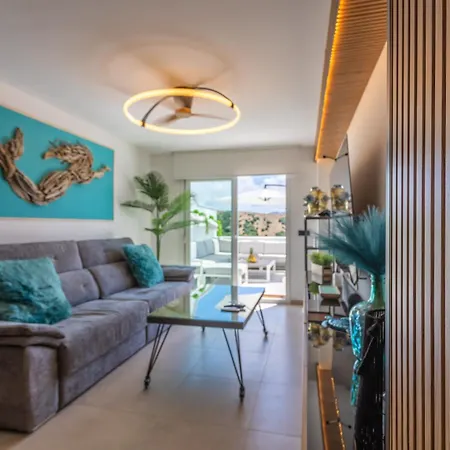 Terrace, Sea View, Pool, Parking Space & Fibre *